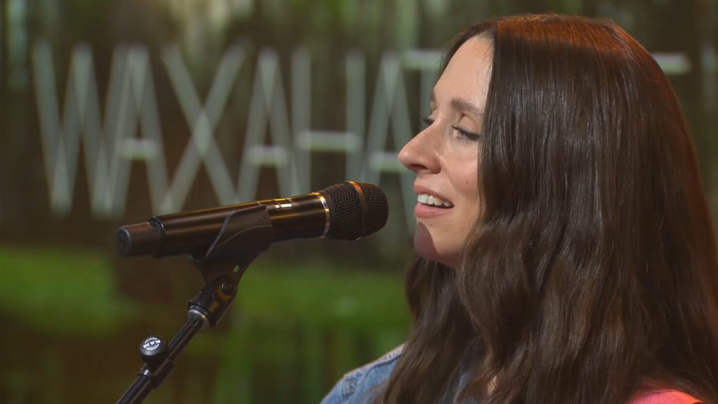 Regardez Waxahatchee laisser couler les vedettes de « Tigers Blood » lors des « sessions du samedi » de CBS