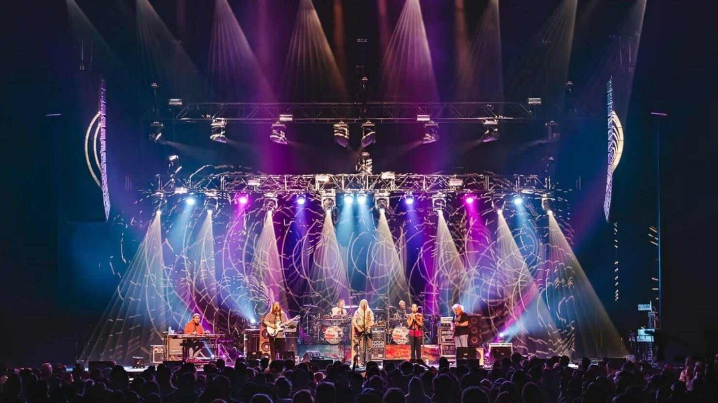 Diffusez en direct les concerts du week-end de Thanksgiving du Dark Star Orchestra depuis la Paramount