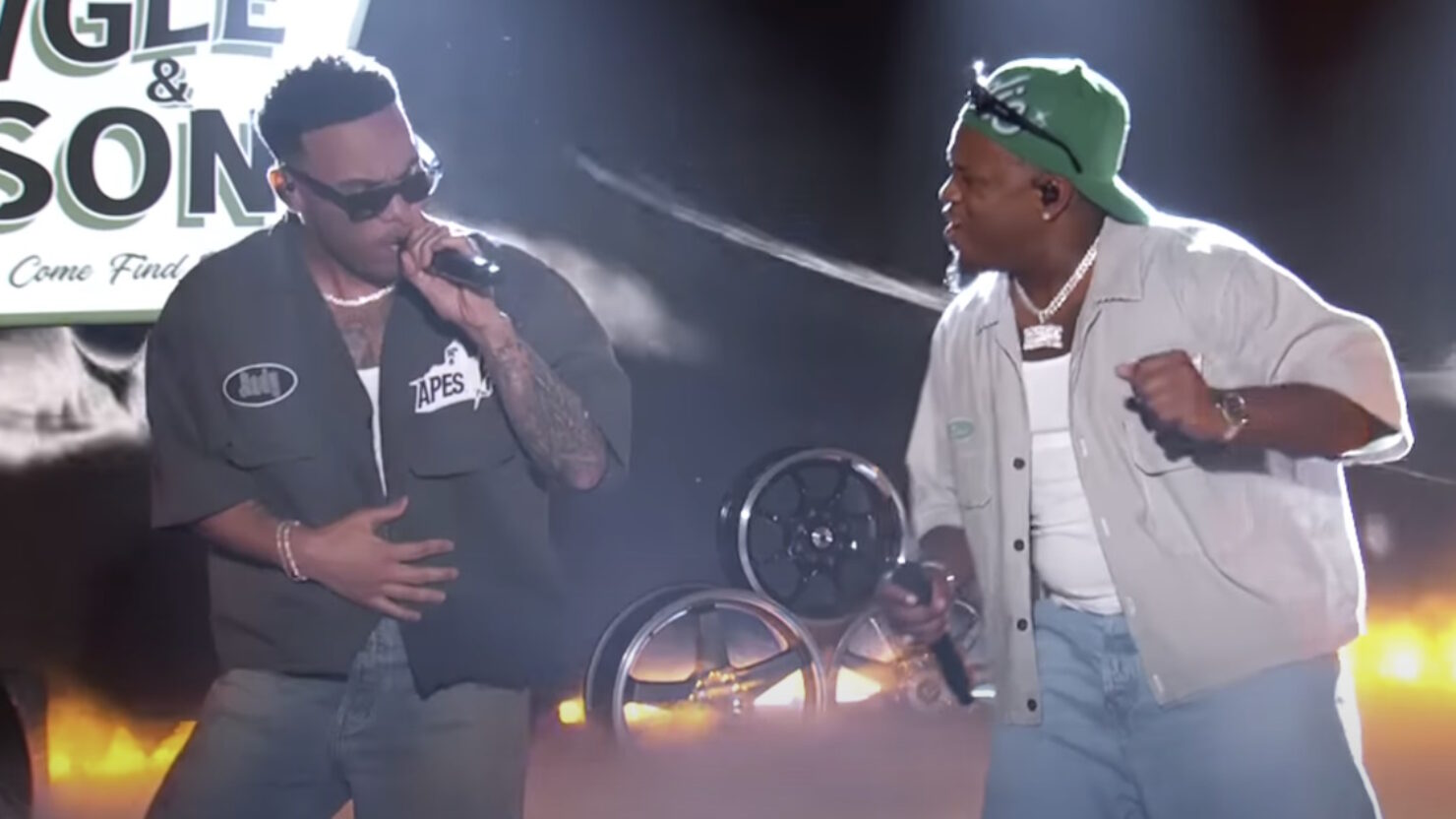 Regardez Blxst & Anderson .Paak 'Dance With The Devil' sur 'Kimmel'