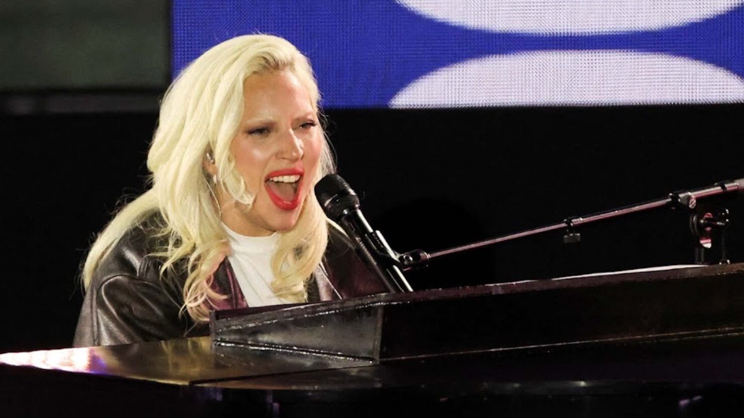 Regardez Lady Gaga se produire au dernier rassemblement de Kamala Harris avant les élections