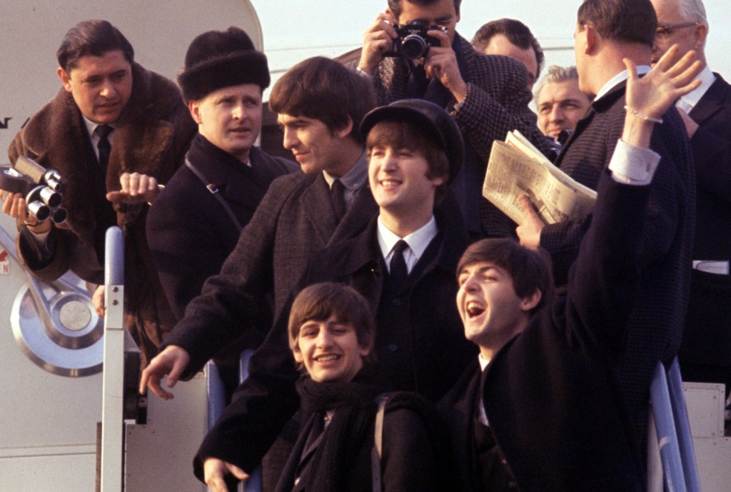 Le documentaire '64' des Beatles montre l'arrivée explosive du groupe aux États-Unis : « Ils étaient un rayon de lumière »