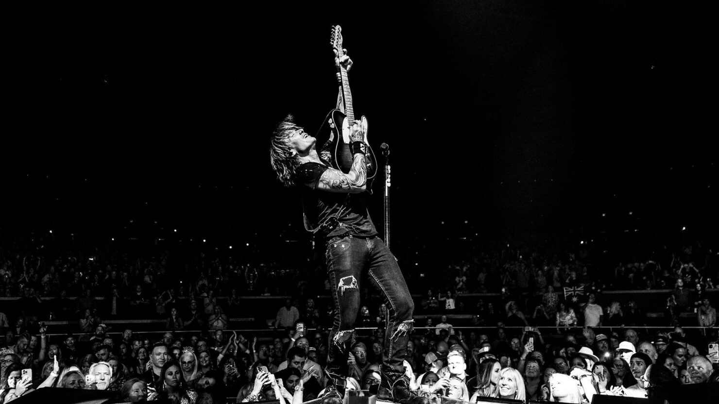 Keith Urban confirme les dates de la tournée américaine « High & Alive » en 2025