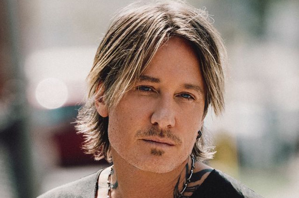 Keith Urban lance la tournée américaine « High and Alive » en mai 2025
