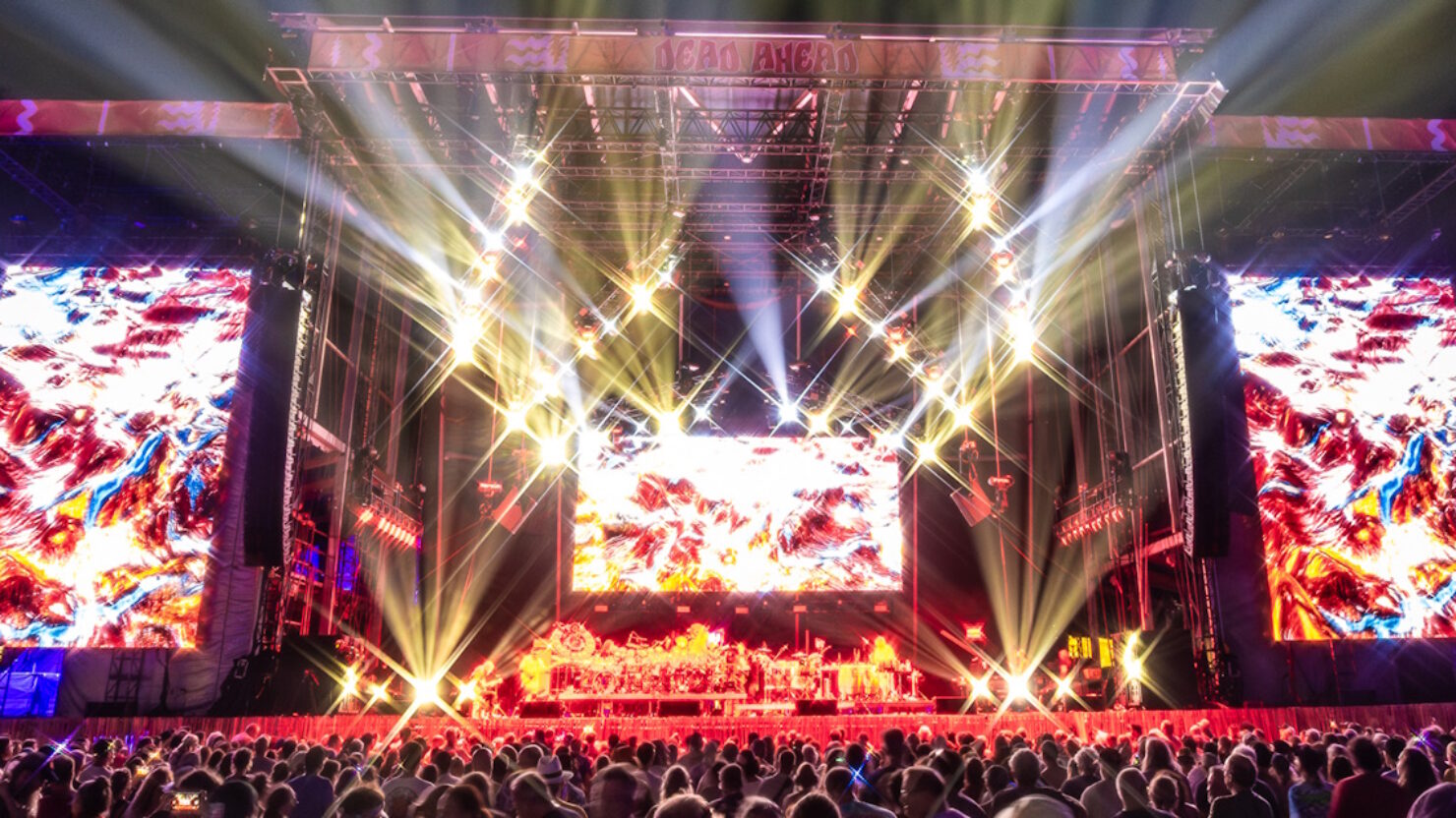 Préparez-vous pour Dead Ahead 2025 avec une liste de lecture Spotify mettant en vedette la programmation organisée par Bobby Weir