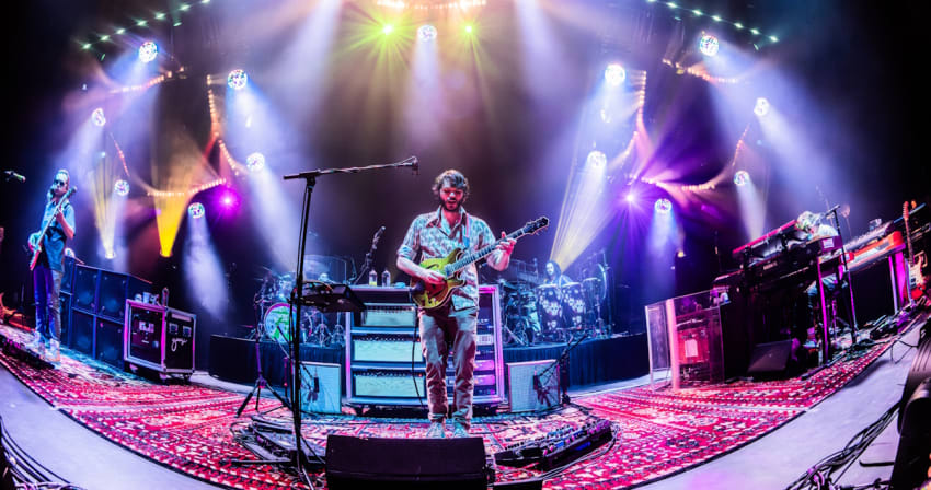 Diffusions en direct de la course du réveillon du Nouvel An de Goose