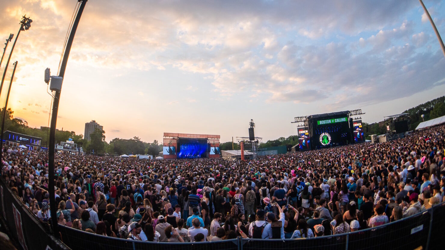 Dave Matthews Band, Luke Combs et Fall Out Boy en tête d'affiche de la programmation 2025 de Boston Calling