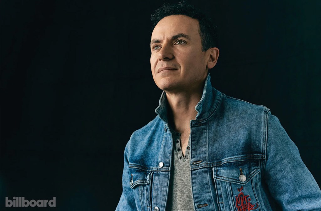 Fonseca Serenades Couple de mariés et moments plus édifiants de la musique latine