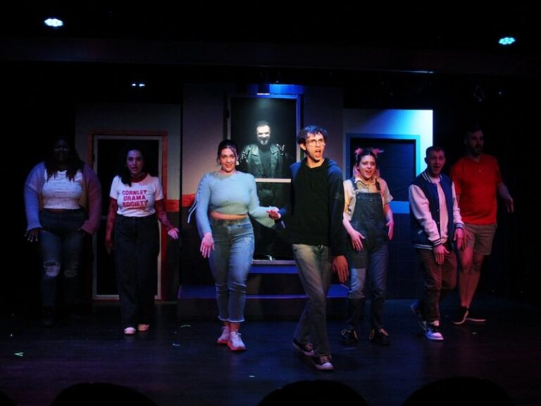 Le premier ordre «  Be More Chill '' est un plaisir complet au Rockville Musical Theatre