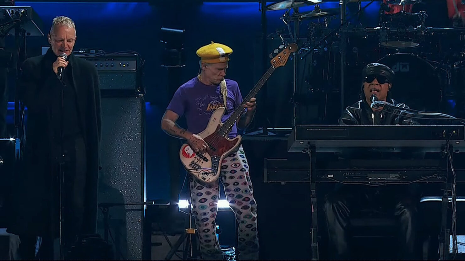 Sting & Flea Rejoignez Stevie Wonder sur FireAid Benefit Concert