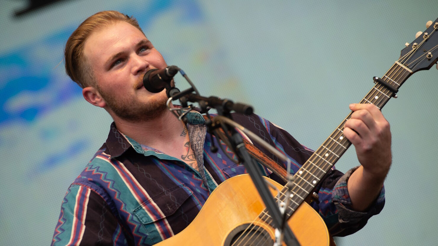 Zach Bryan tape John Mayer et d'autres pour le 1er concert du Michigan Stadium