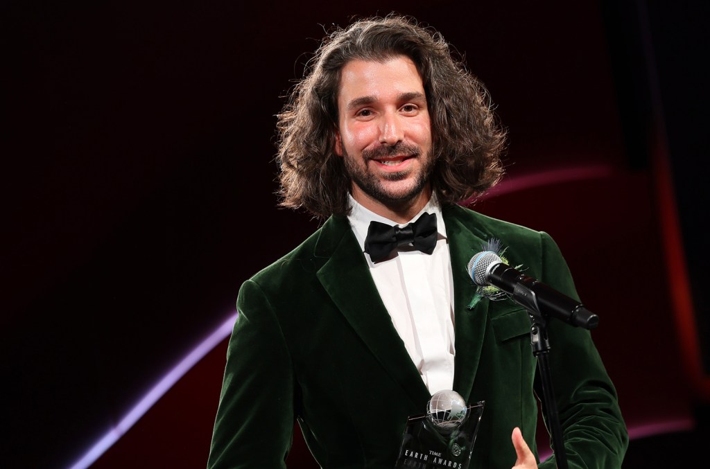 Adam Met d'Ajr manquera les performances en direct cette année (pour une bonne cause)