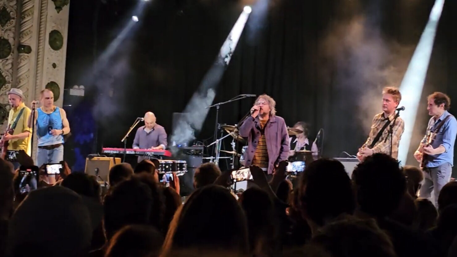 Jeff Tweedy de Wilco couvre le Velvet Underground avec Michael Shannon et Jason Narducy à Chicago