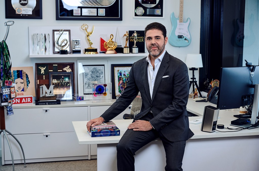 Inside Univision's Plan de relancer les liens musicaux et de briser les barrières entre la télévision, le streaming et l'audio