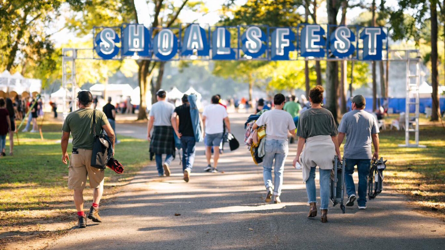 Le shoalsfest de Jason Isbell revient avec Jackson Browne, Waxahatchee, MJ Lenderman et plus