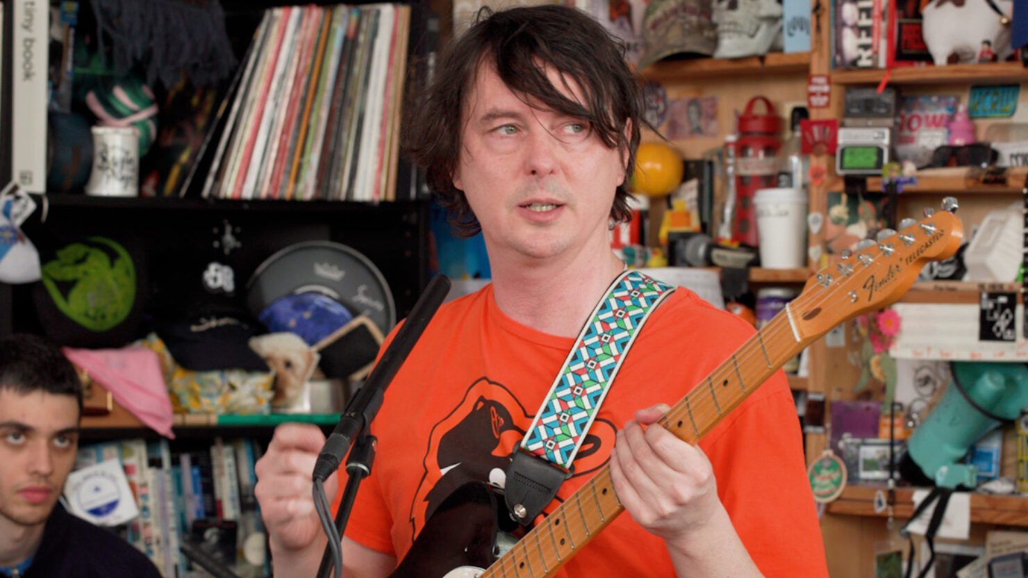 Regardez Panda Bear apporter le groupe complet «Sinister Grift» au «Tiny Desk Concert» de NPR