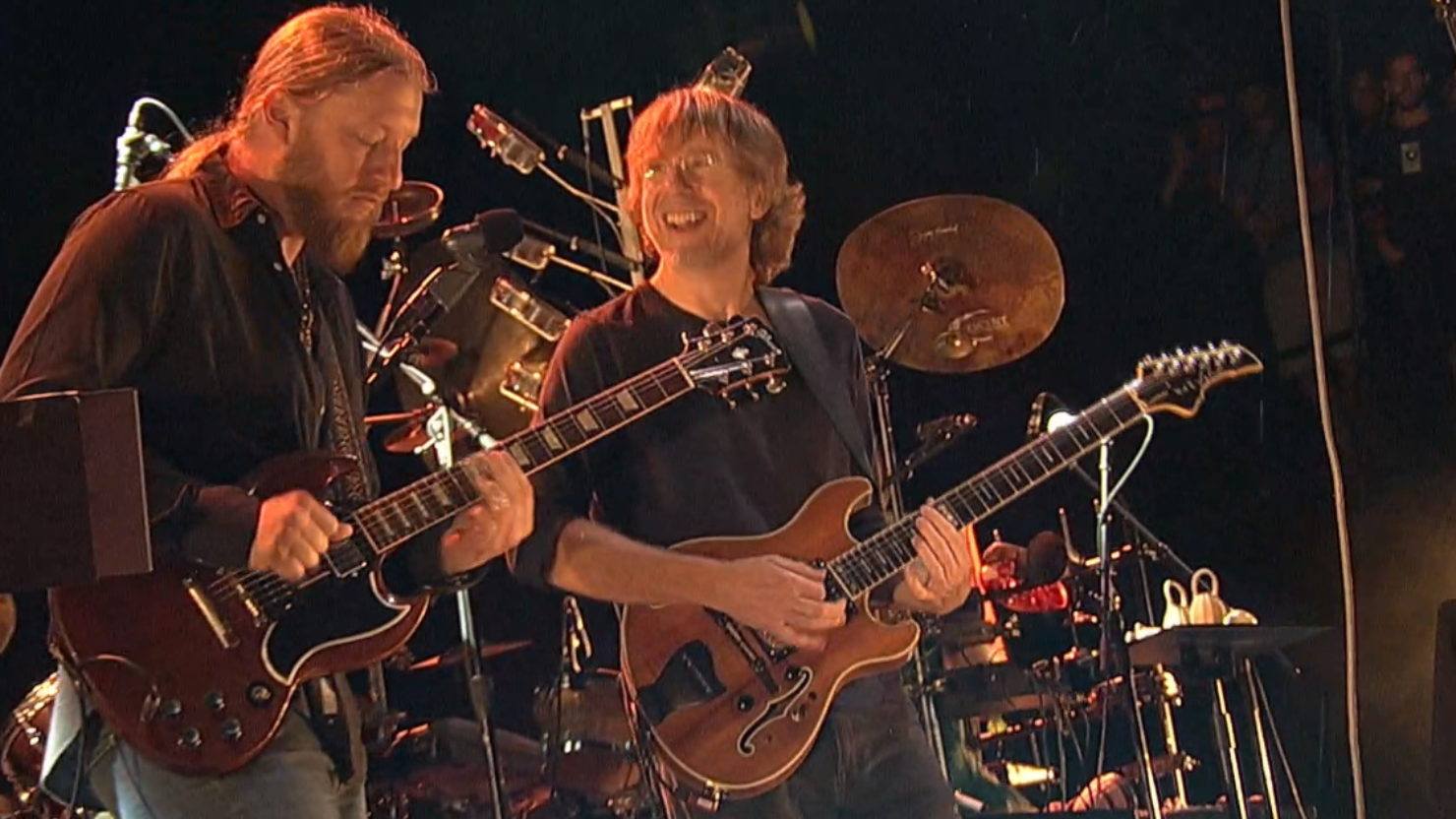 Regardez Trey Anastasio Jam avec Allman Brothers Band sur Grateful Dead Classic à Wanee 2014