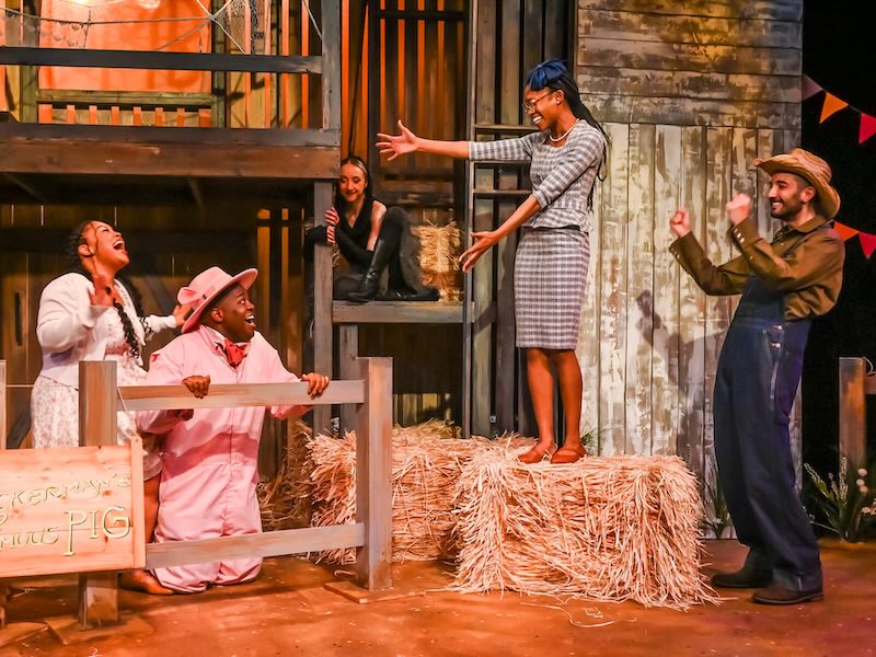 Un `` Web de Charlotte's Web '' vivant et compatissant prend vie à Adventure Theatre