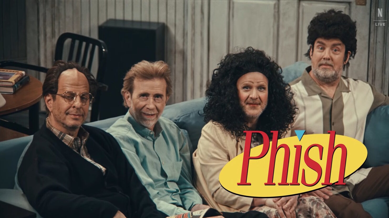Regardez Phish Parody 'Seinfeld' sur 'Everybody's Live With John Mulaney'