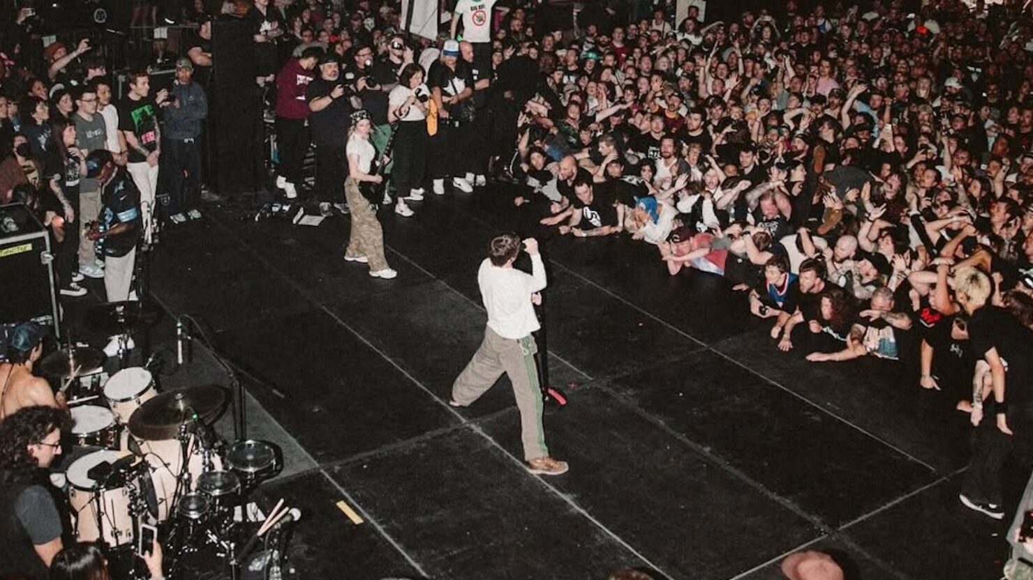 Hayley Williams de Paramore rejoint le tourniquet sous le K Bridge Park