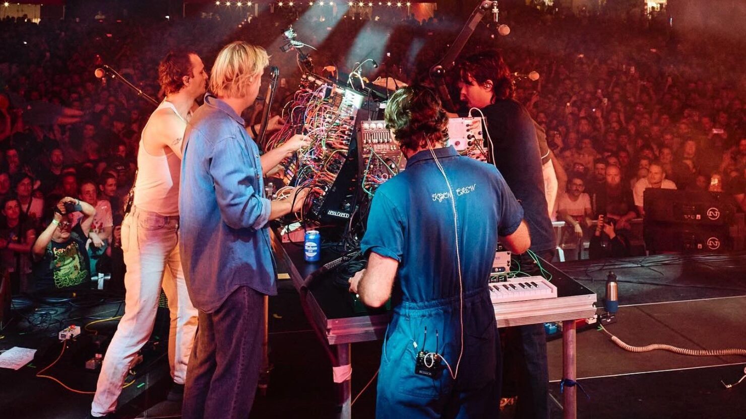 King Gizzard & the Lizard Wizard Rework `` Omnium Gathem 'Gem à Athènes