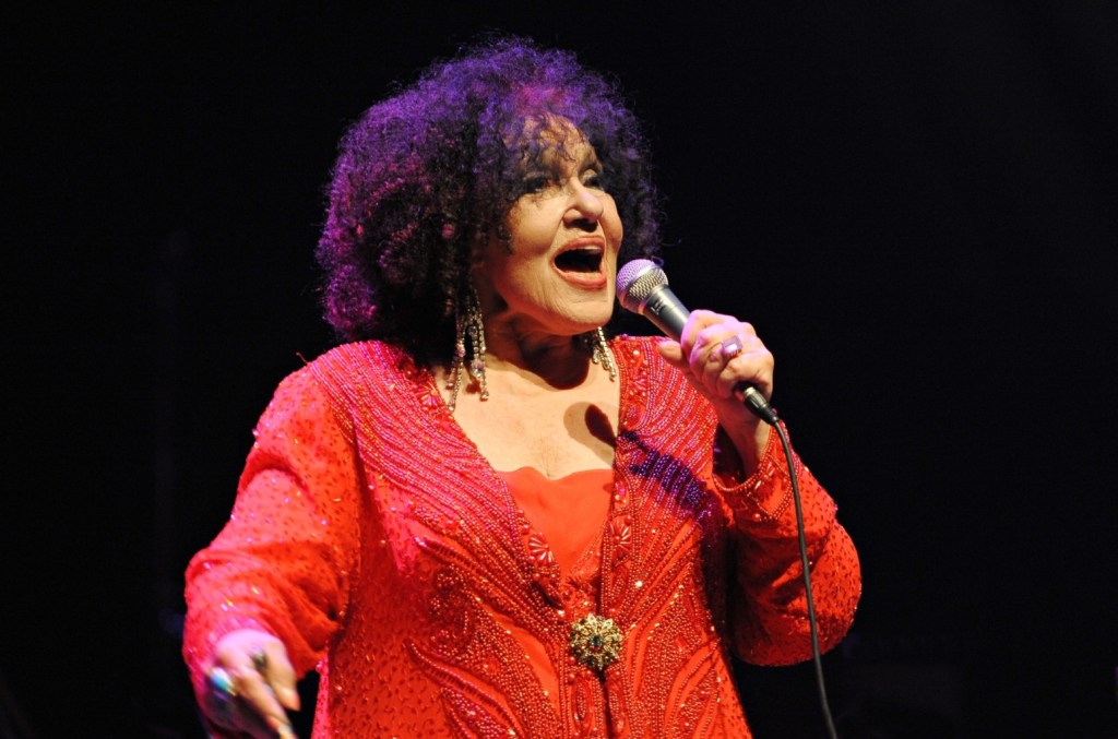 Cleo Laine, chanteuse de jazz britannique et actrice de théâtre nominée à Tony, décède à 97