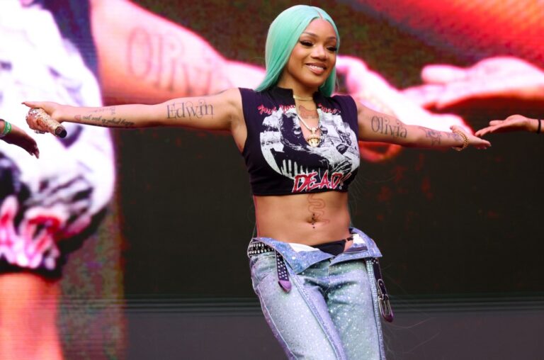 Glorilla se présente Indianapolis avec des performances de spectacle de la mi-temps de jeu WNBA All-Star de la mi-temps.