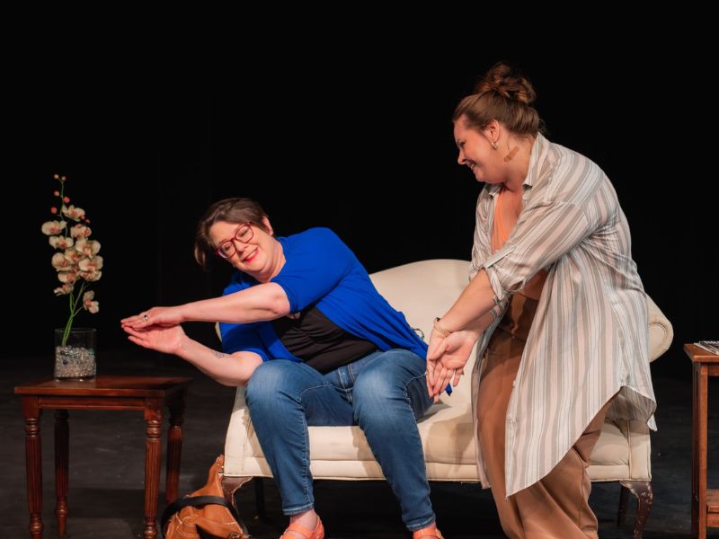 Histoires racontées avec énergie et punch dans le `` festival de jeu en un acte '' de Silver Spring Stage "