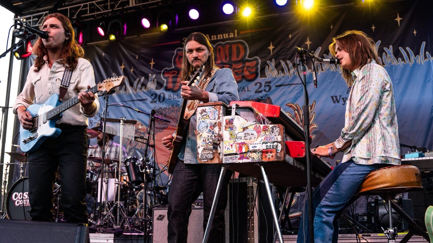 Duane Betts, Holly Bowling, Mountain Grass Unit et Shadowgrass Membres rejoignent Daniel Donato au Grand Targhee Music Fest