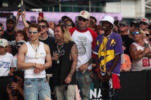 Gianni Paolo, Mod Sun, MGK, Kareem Campbell au rachat de la Street League Skateboard «SLS Championship Tour» Cleveland à "MGK Day" 2025 - Jour 2 organisé au Mall C le 09 août 2025 à Cleveland, Ohio.