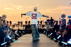 MGK se produit sur scène au Druski officiel du MGK After-Party avec un DJ invité spécial Paul de Three 6 Mafia au "MGK Day" 2025 - Jour 3 Tenu au Mall C le 10 août 2025 à Cleveland, Ohio.