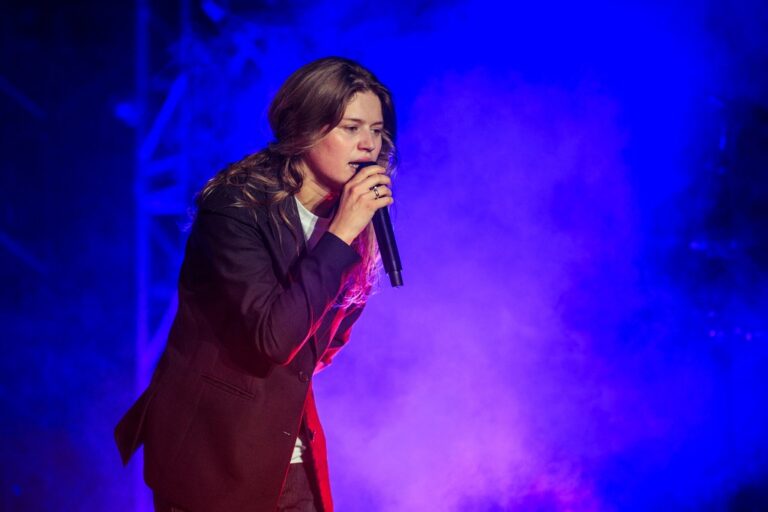 18 meilleurs moments du festival Øya de la Norvège: Girl in Red Goes Punk, Chappell Roan crie sa maman et plus