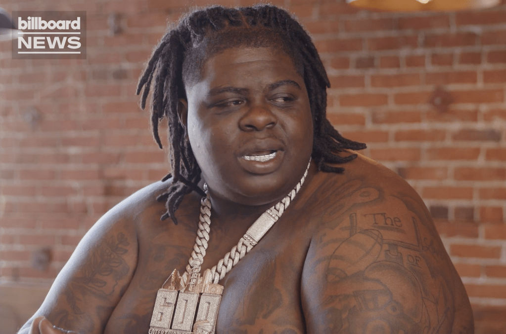 Bigxthaplug parle de pontage country, rap & soul sur le troisième album studio «Hope You You Happy»