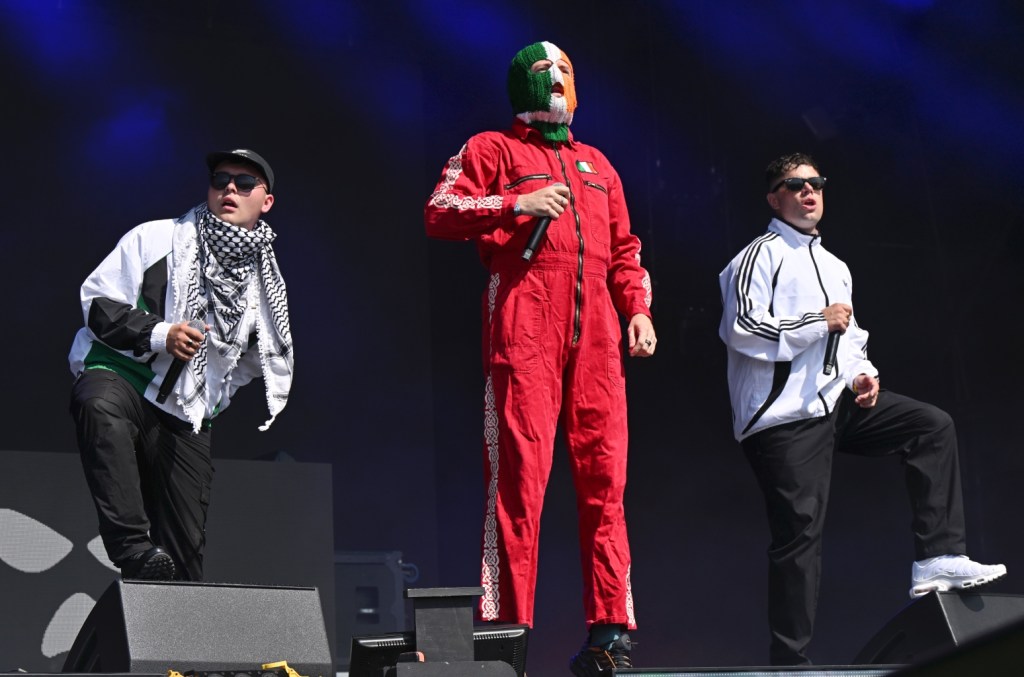 Kneceecap partage le message vidéo avec le public du festival Sziget après l'interdiction hongroise