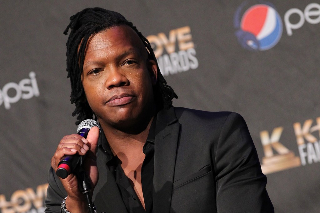 L'accusateur de Michael Tait affirme que le chanteur chrétien a plus de 1 000 victimes d'agression sexuelle: `` Le but est de le voir aller en prison ''