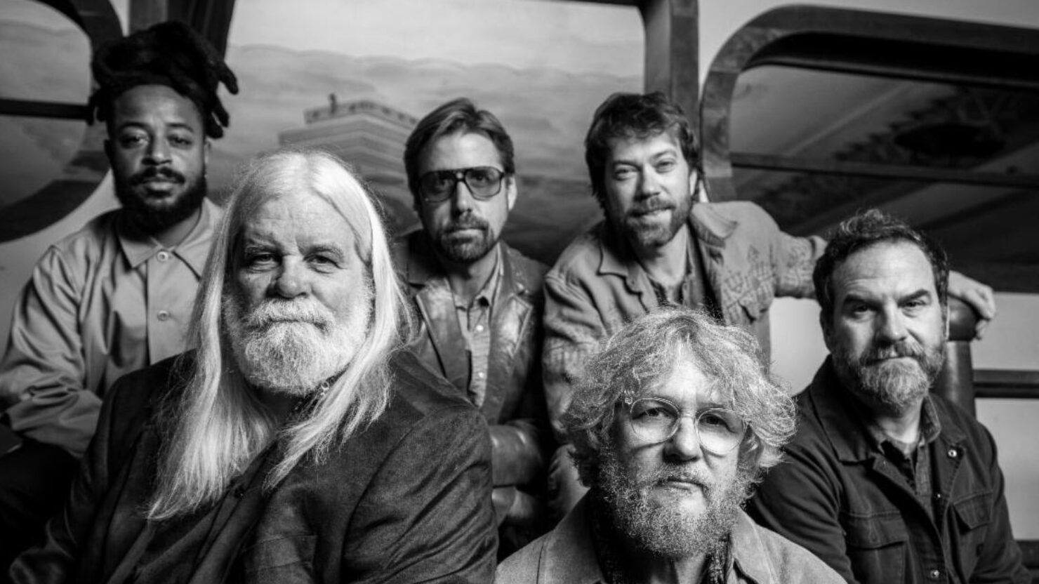 Les restes de saumon annoncent la course de fin de semaine de Thanksgiving 2025