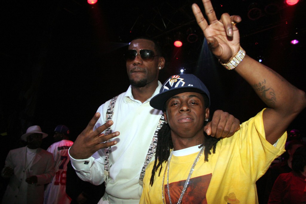 Lil Wayne dit que la retraite avec LeBron James était un «énorme moment de cercle complet» après avoir rencontré la légende de la NBA en tant qu'adolescent