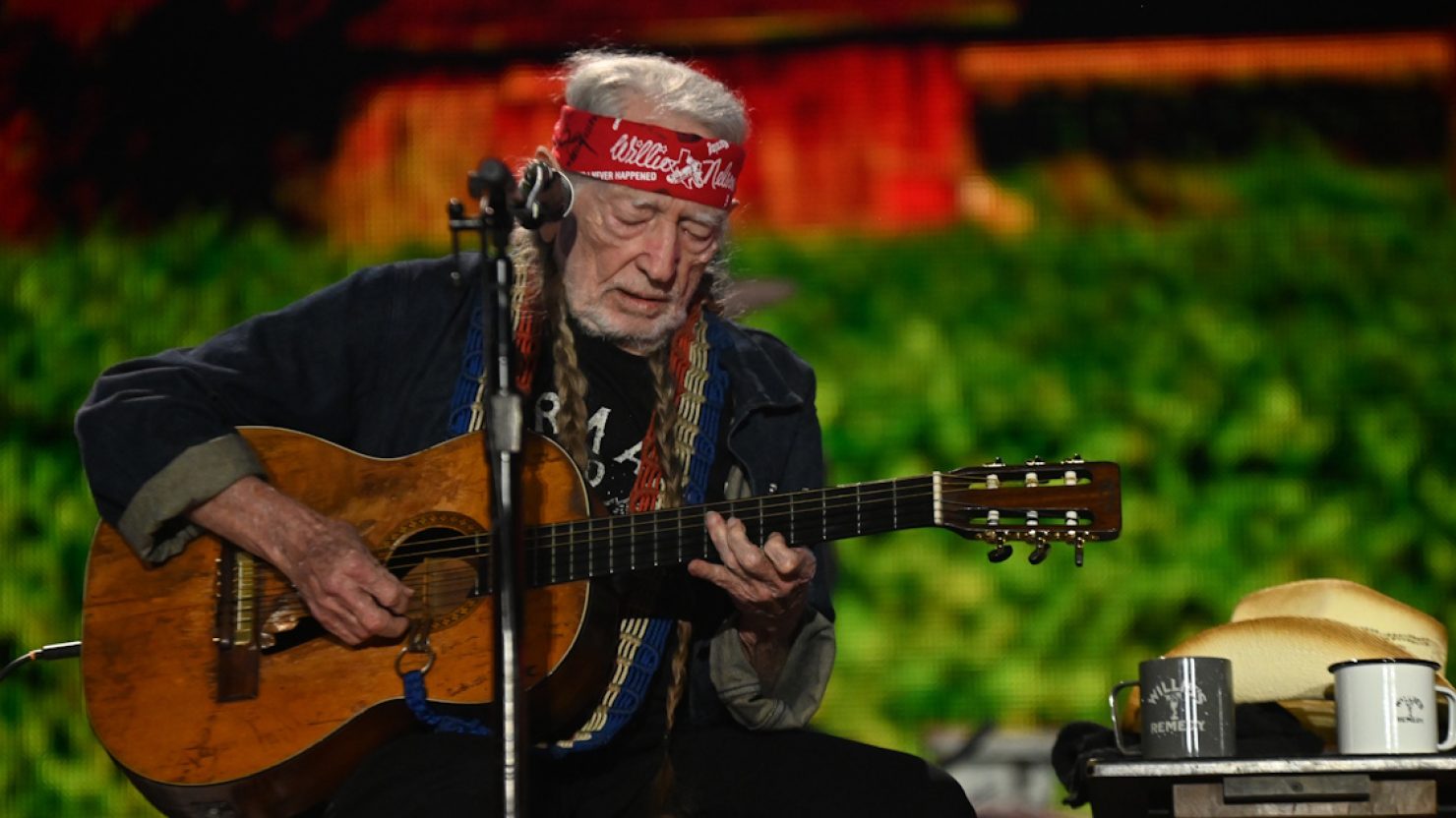 Farm Aid célèbre le passé avec l'accent mis sur l'avenir lors des débuts du Minnesota