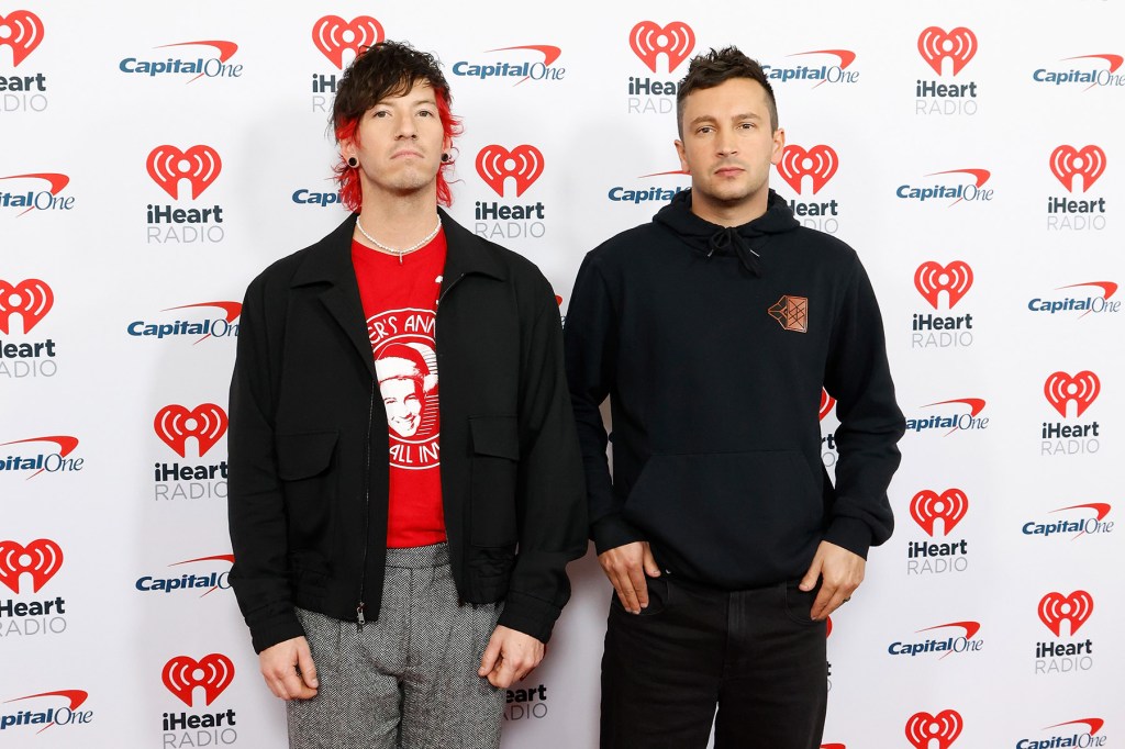 Les fans choisissent Vingt One Pilots '' Breach 'comme la nouvelle musique préférée de cette semaine