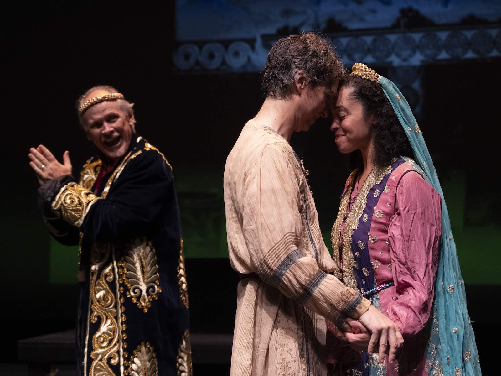 Lumina Studio Theatre aborde la `` Pérics '' de Shakespeare avec facilité