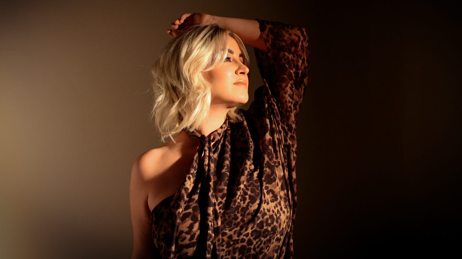 Maggie Rose partage le single `` Sting '' 'infusé à l'âme, le prochain EP «Cocoon»