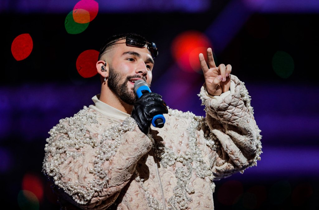 Manuel Turizo réimagine son appartement en Colombie pour 201 Tour Stop à Miami