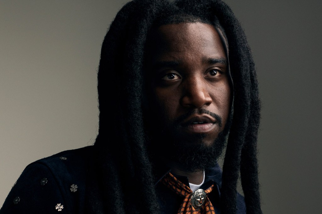 Shaboozey & Zach Top sont des nominés CMA pour le nouvel artiste de l'année pour la 2ème fois