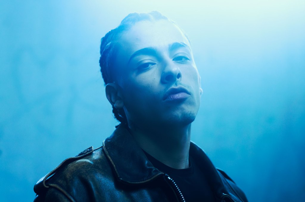 Trueno se déroule en tournée avec Gorillaz et plus de moments édifiants dans la musique latine