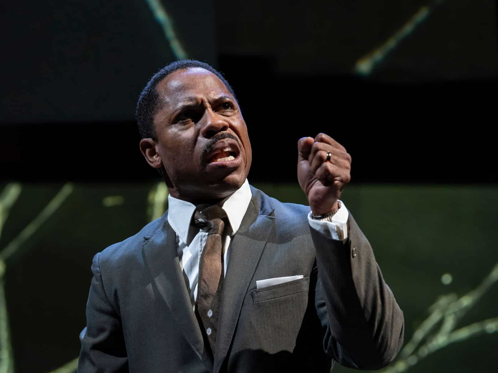 Un triomphe galvanisant au Ford's Theatre dans `` The American Five ''