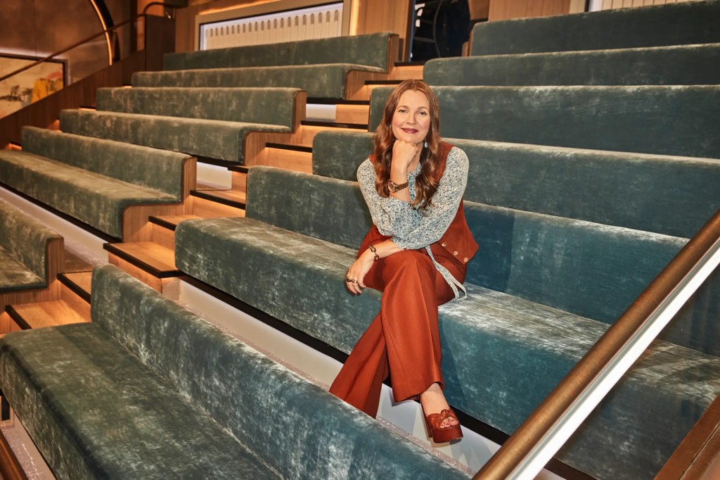 Drew Barrymore gagne face à Kelly Clarkson aux Daytime Emmys 2025