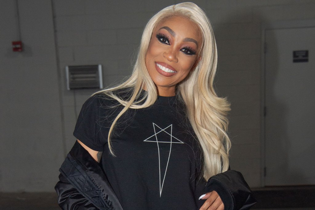 Monica explique pourquoi elle est contre le fait de laisser ses enfants aller à des soirées pyjama : "Ce serait un non pour moi"