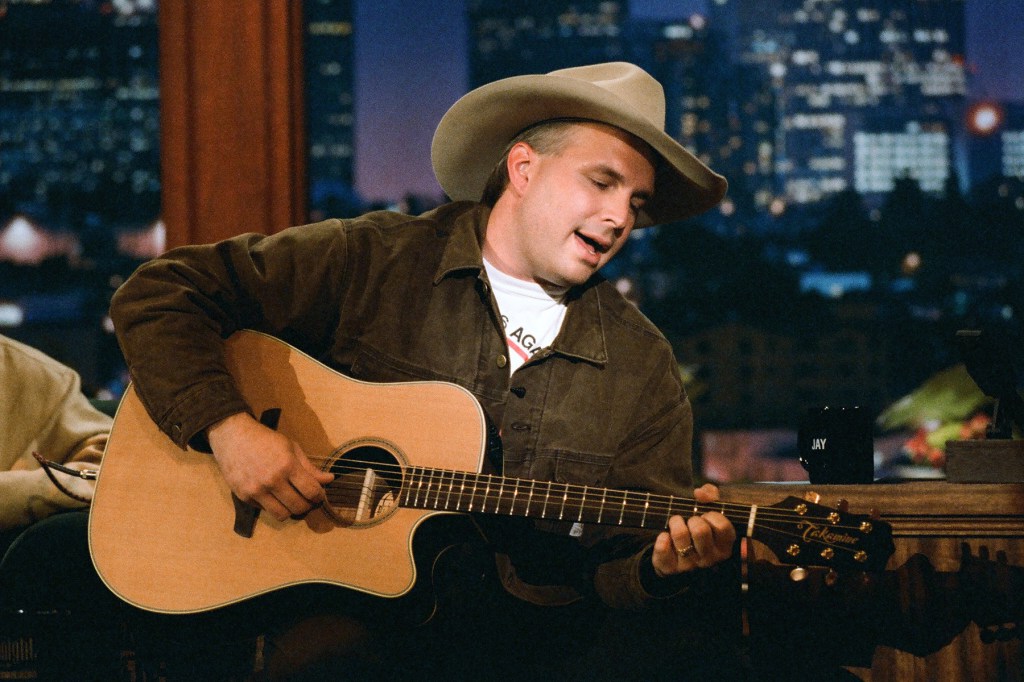 Retour en arrière : en 1995, Garth Brooks a propulsé « Every Woman » au premier rang