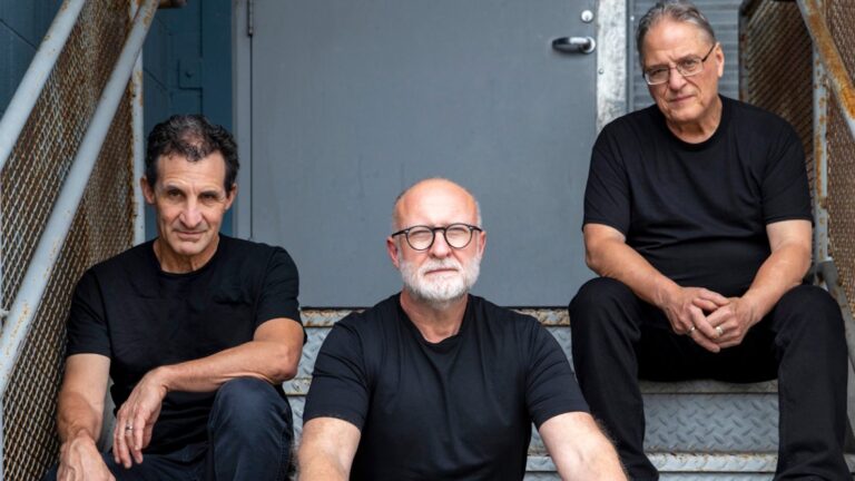 Sugar se réunit pour ses premiers concerts depuis 1995