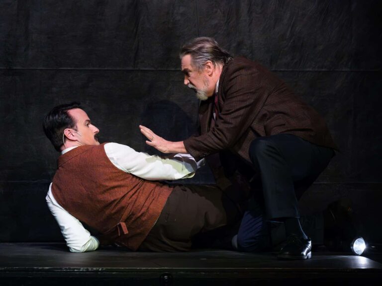 Thriller 'Woman in Black' donne des picoles au rockville petit théâtre