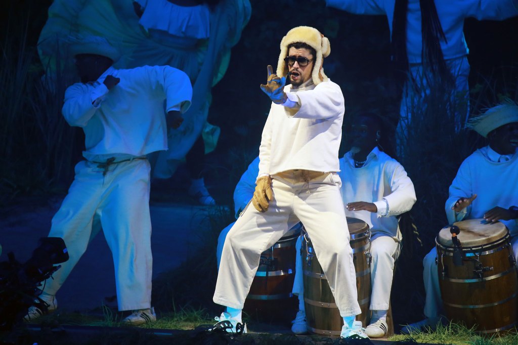 Turning Point USA annonce un spectacle de mi-temps du Super Bowl approuvé par MAGA pour protester contre Bad Bunny